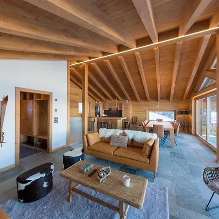 Oak Tree - On The Slope - Luxury! Chalet