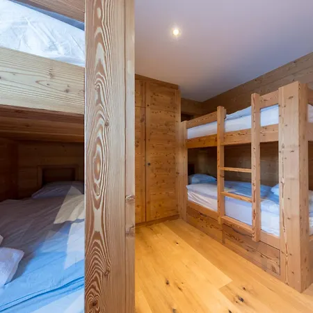 Oak Tree - On The Slope - Luxury! *